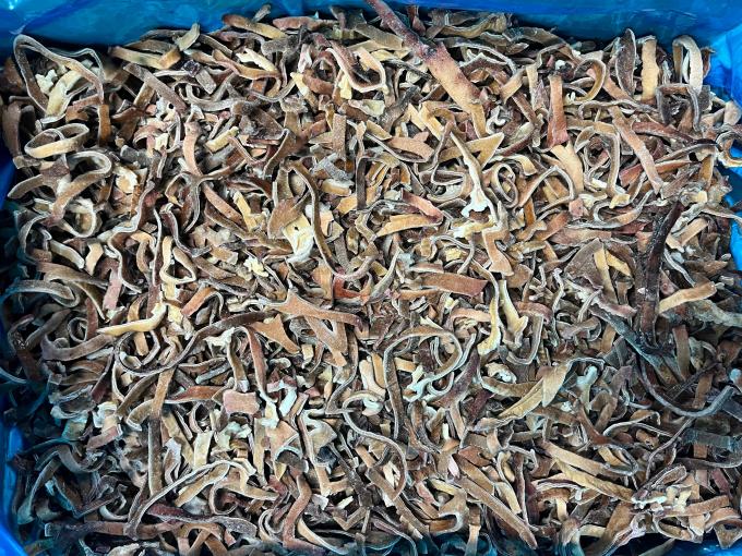 সিনোচার্ম নতুন মৌসুম বিআরসি এ সার্টিফাইড ডব্লিউ ৪-৬মিমি তাজা ফ্রোজেন মাশরুমস আইকিউএফ ব্ল্যাক ফাঙ্গাস স্ট্রিপস 0