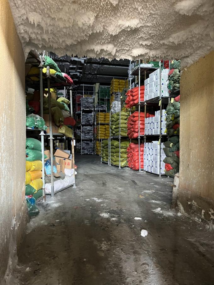 উচ্চ মানের তাজা হিমায়িত রাস্পবেরি, জুস, ডেজার্ট ও মিল্কশেকের জন্য মিষ্টি স্বাদের জন্য হাতে বাছাই করা হয়েছে 6